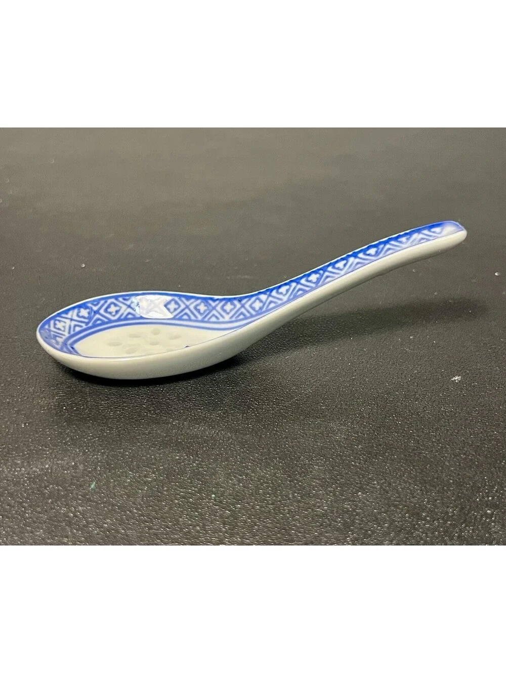 Chinese 1980s Rice Grain Soup Spoon Diamond Lattice Blue White, 5.5” FREE SHIP